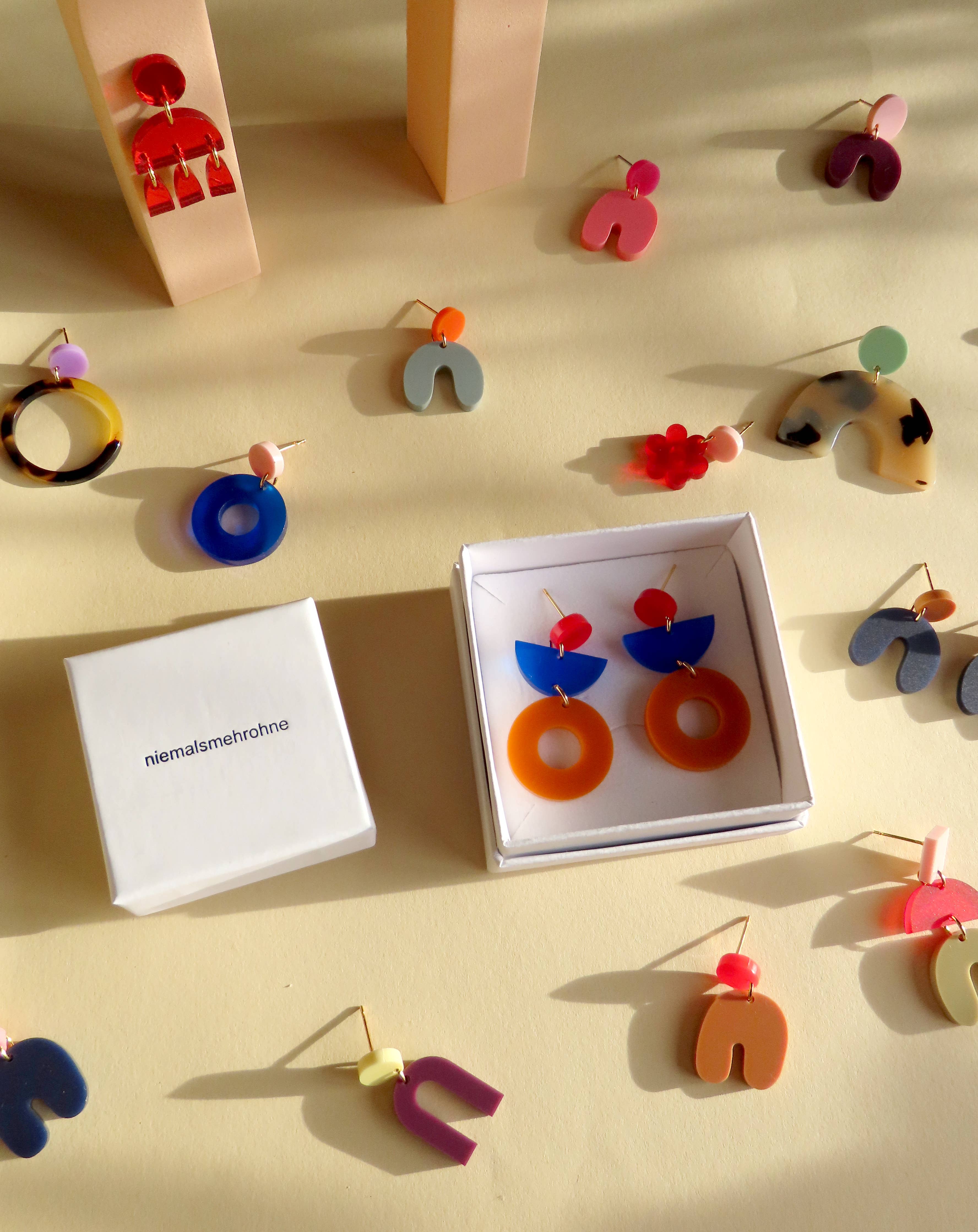 Dots mit Stick Hoops aus Edelstahl - Flieder / Feuerrot