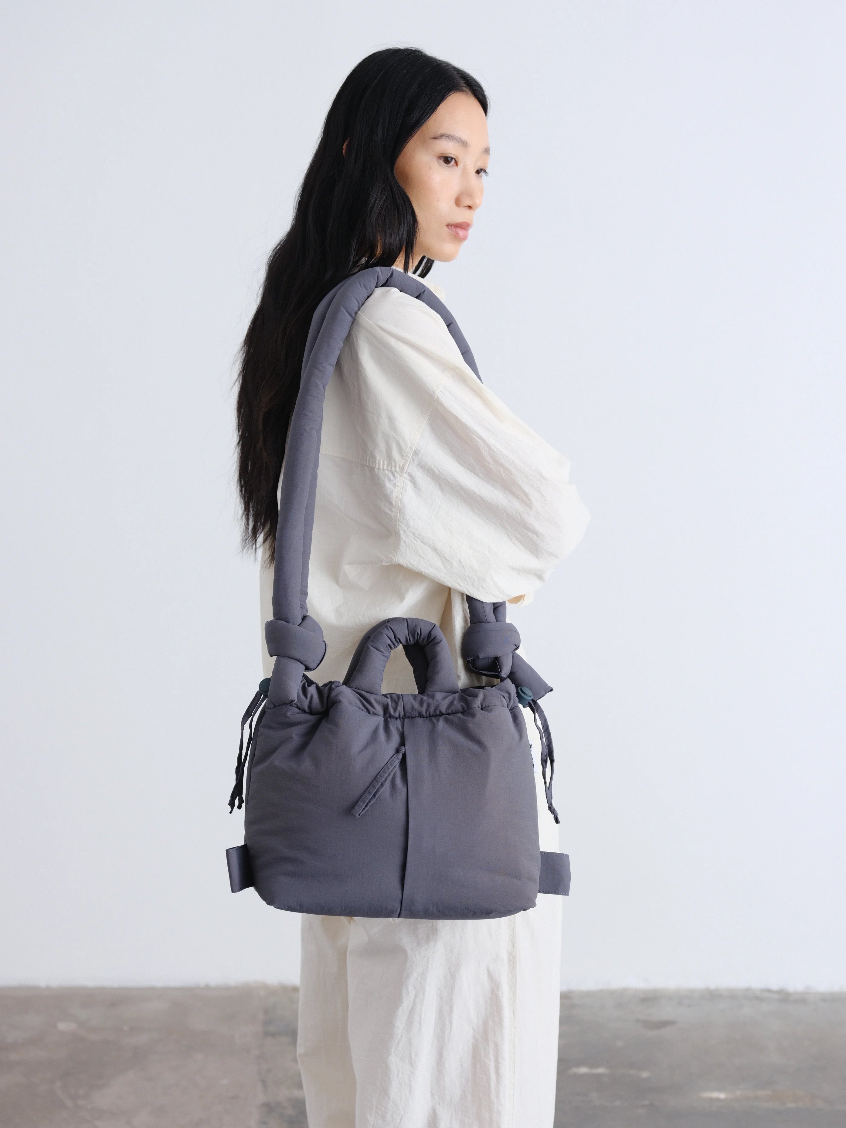 Compact Ona Soft Bag - Coal