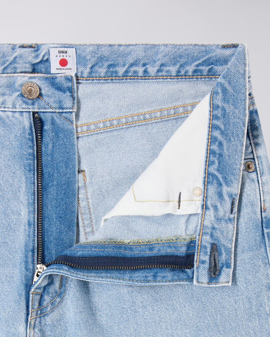 Loose Jeans - Blue Light Used