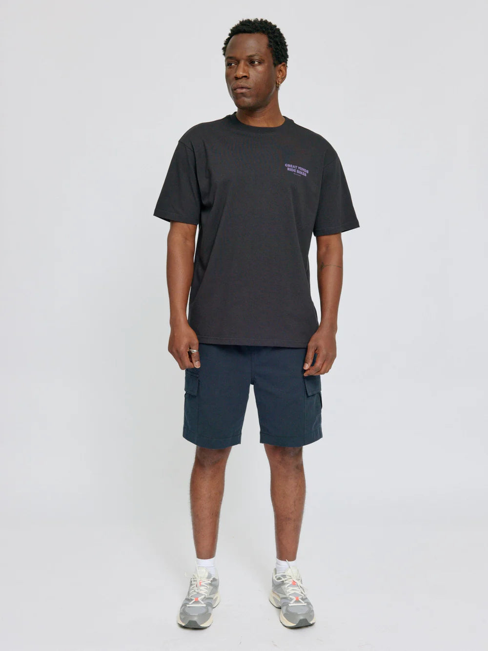 Back Print Theme T-Shirt - Black/Minds