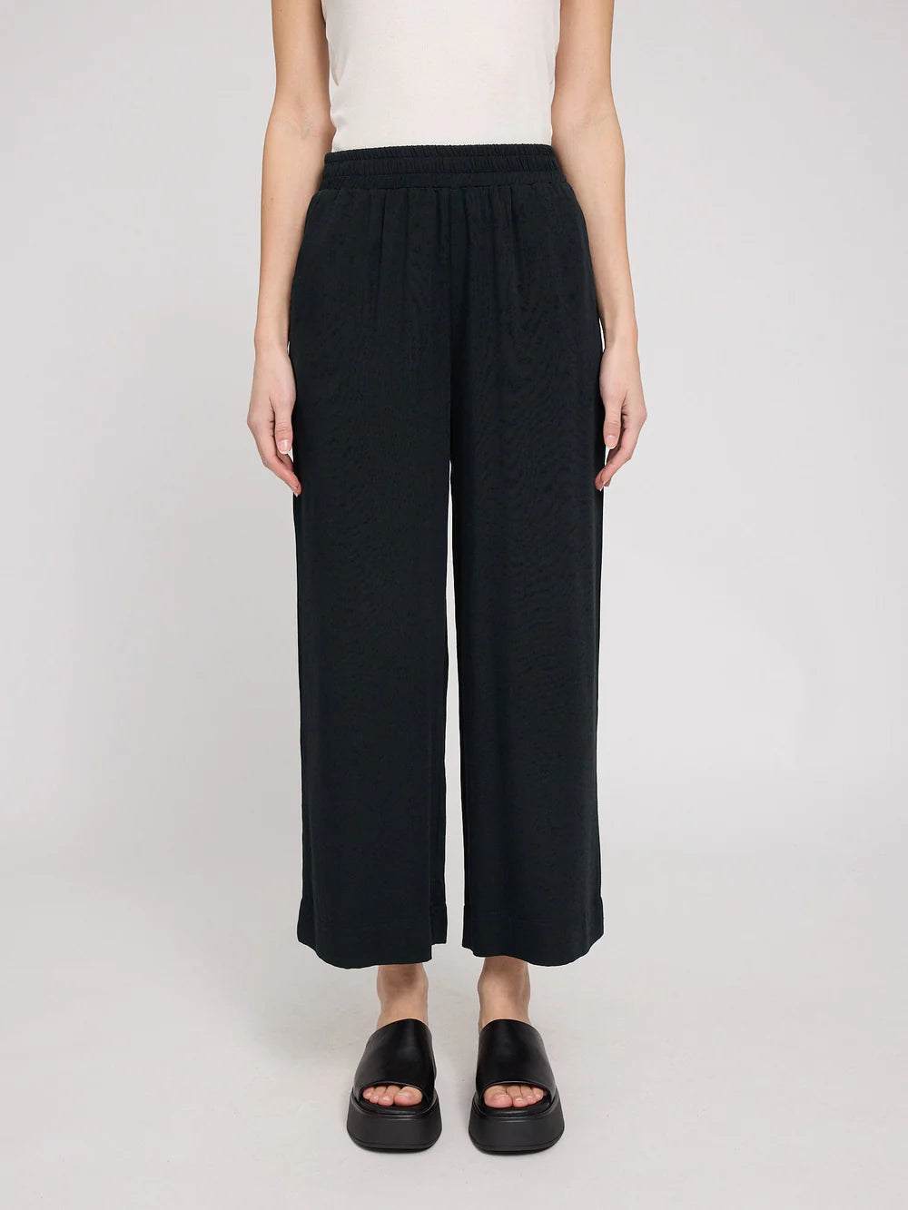 Wide Leg Viscose Pants - Black