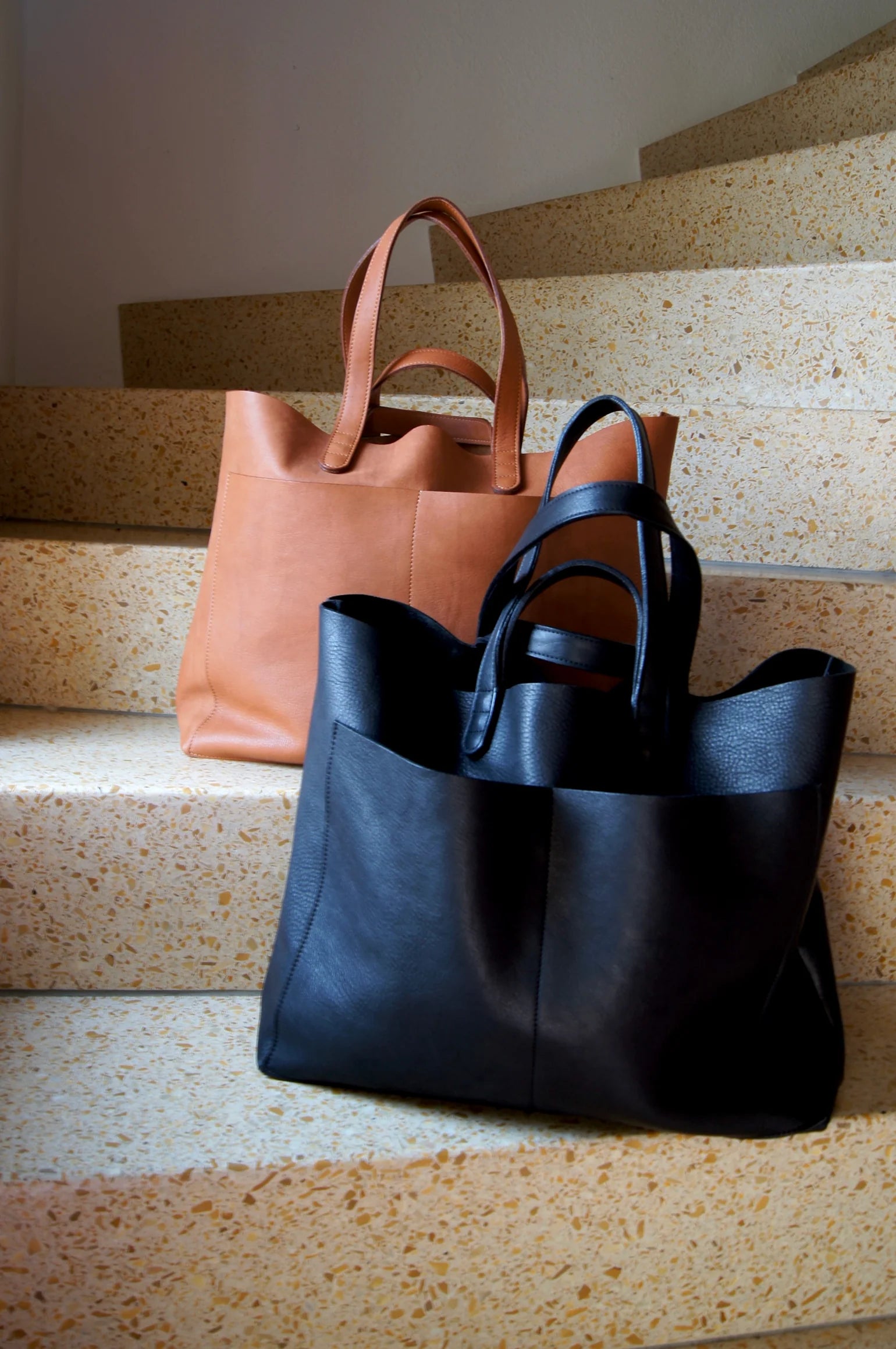 Shopper - Black