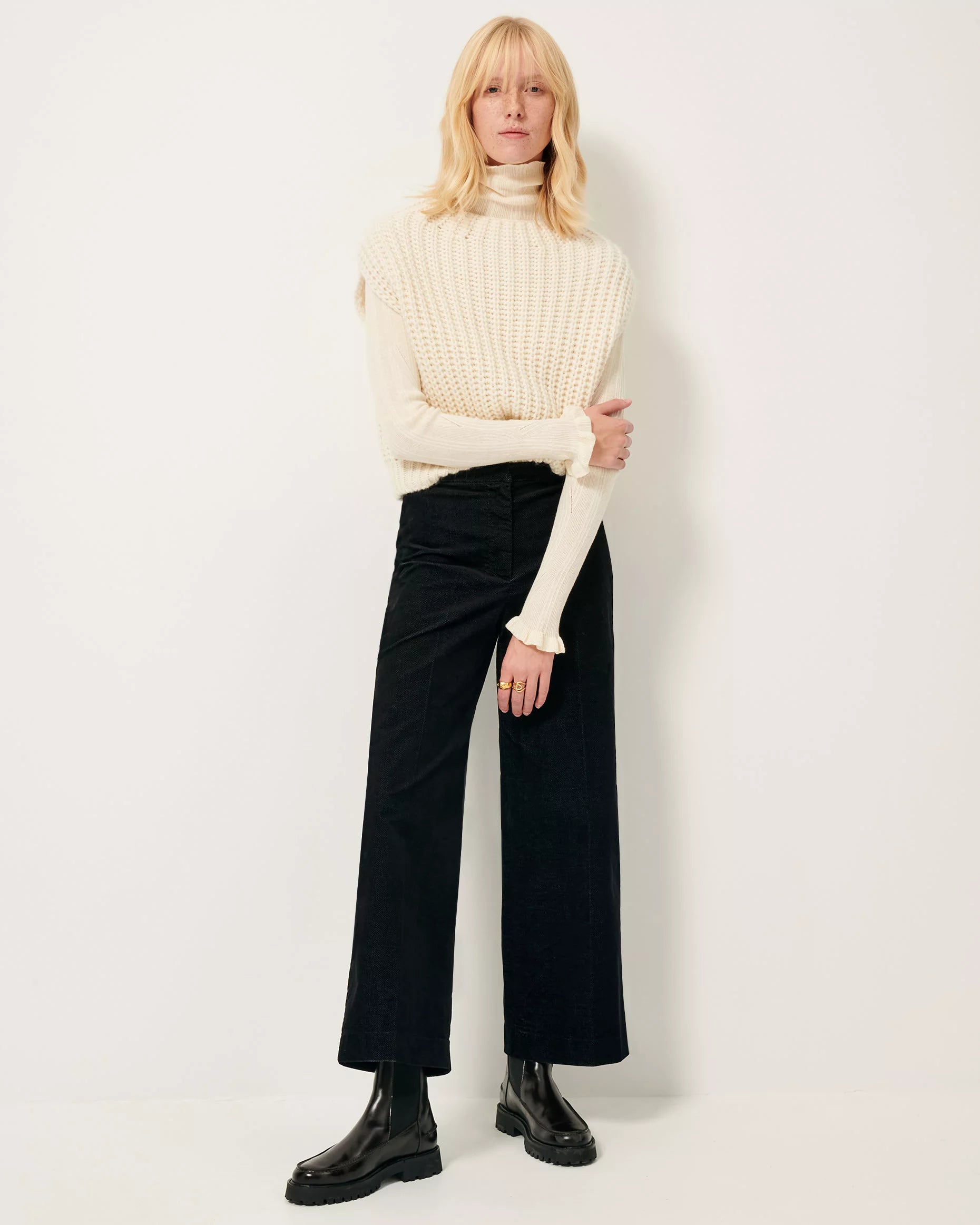 Alvelvet Hose - Black