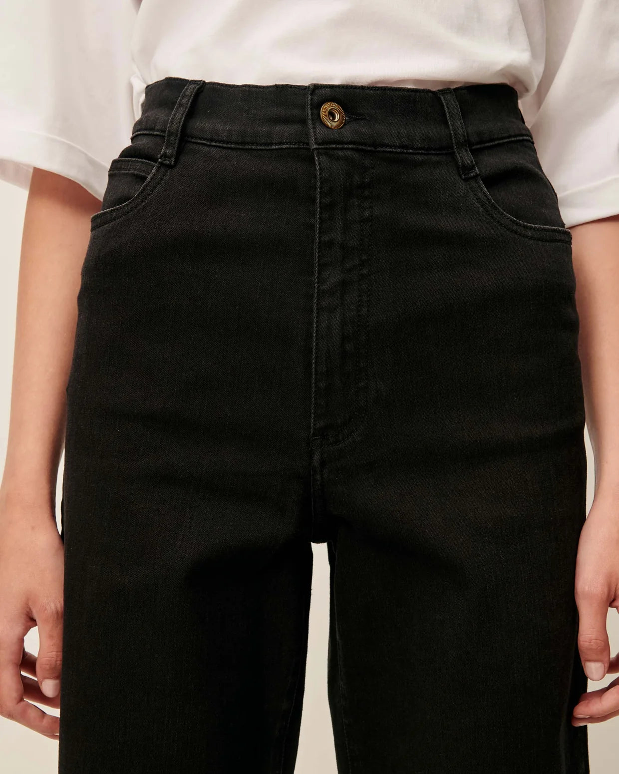 Bay Cruise - Pure Black