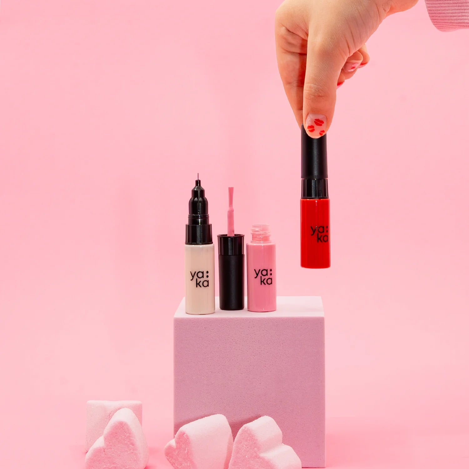 Nail Art Kit - Kiss Kiss