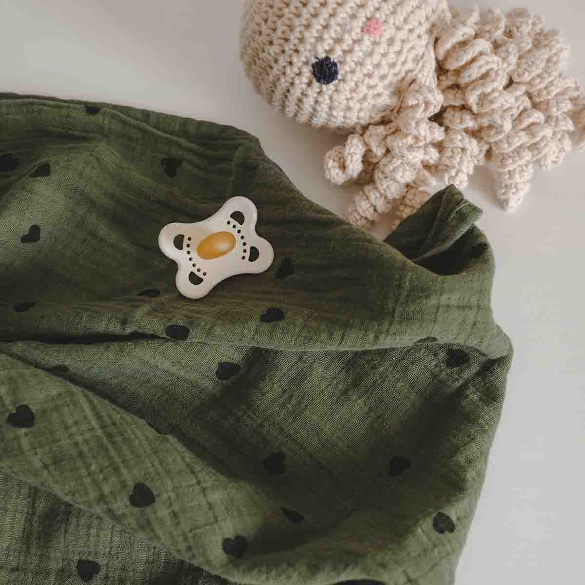 Swaddle Bianca Large - Heart Khaki