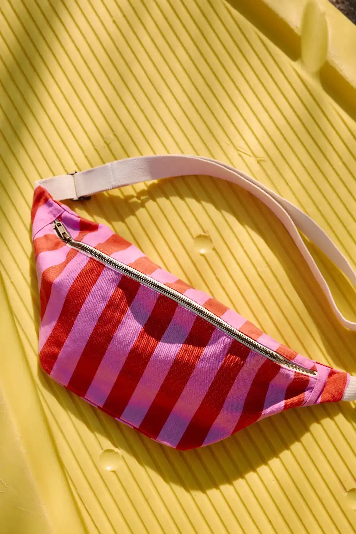 Gürteltasche Banana Stripes - Orchid/Red