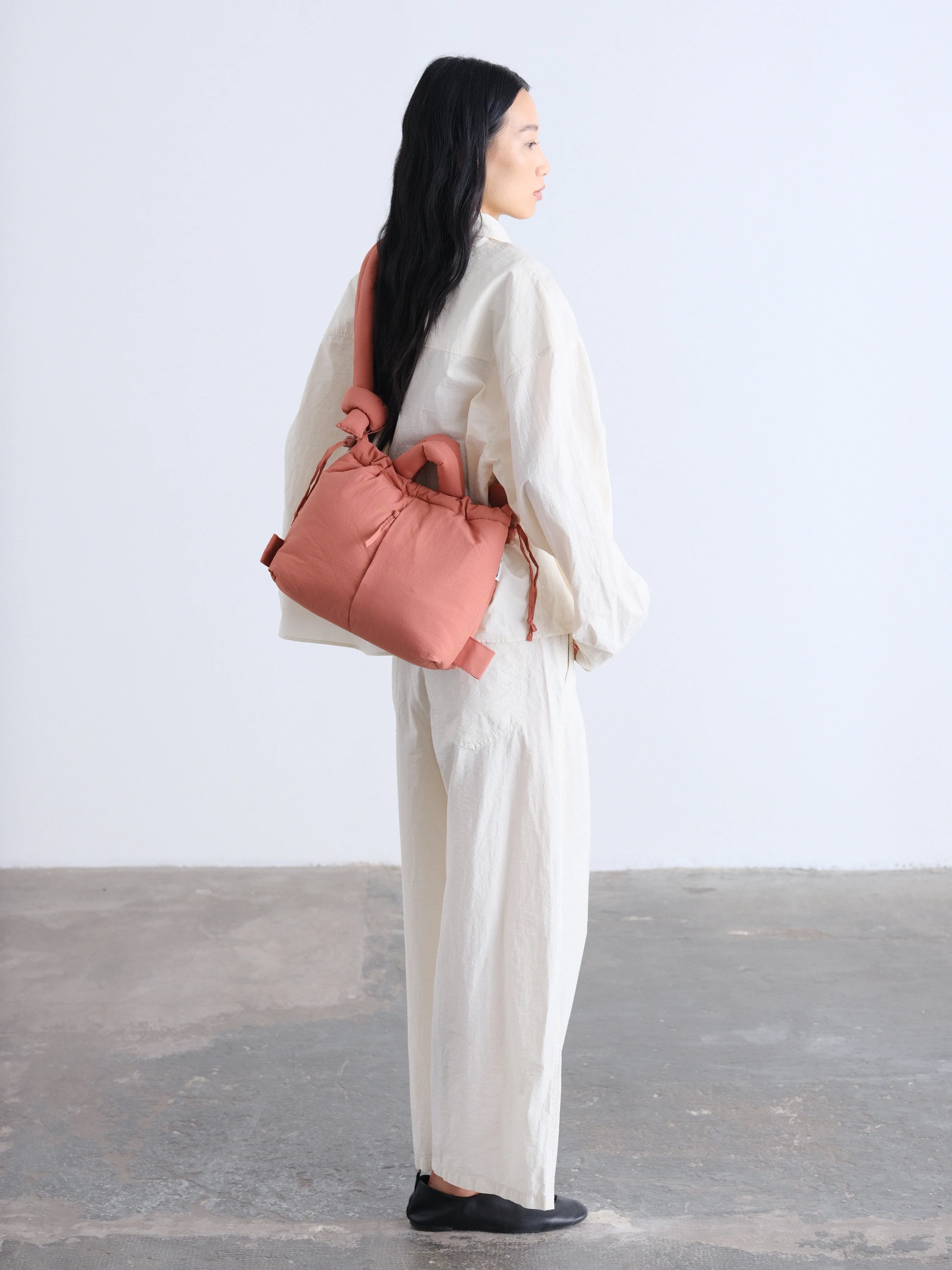 Compact Ona Soft Bag - Soft Peach
