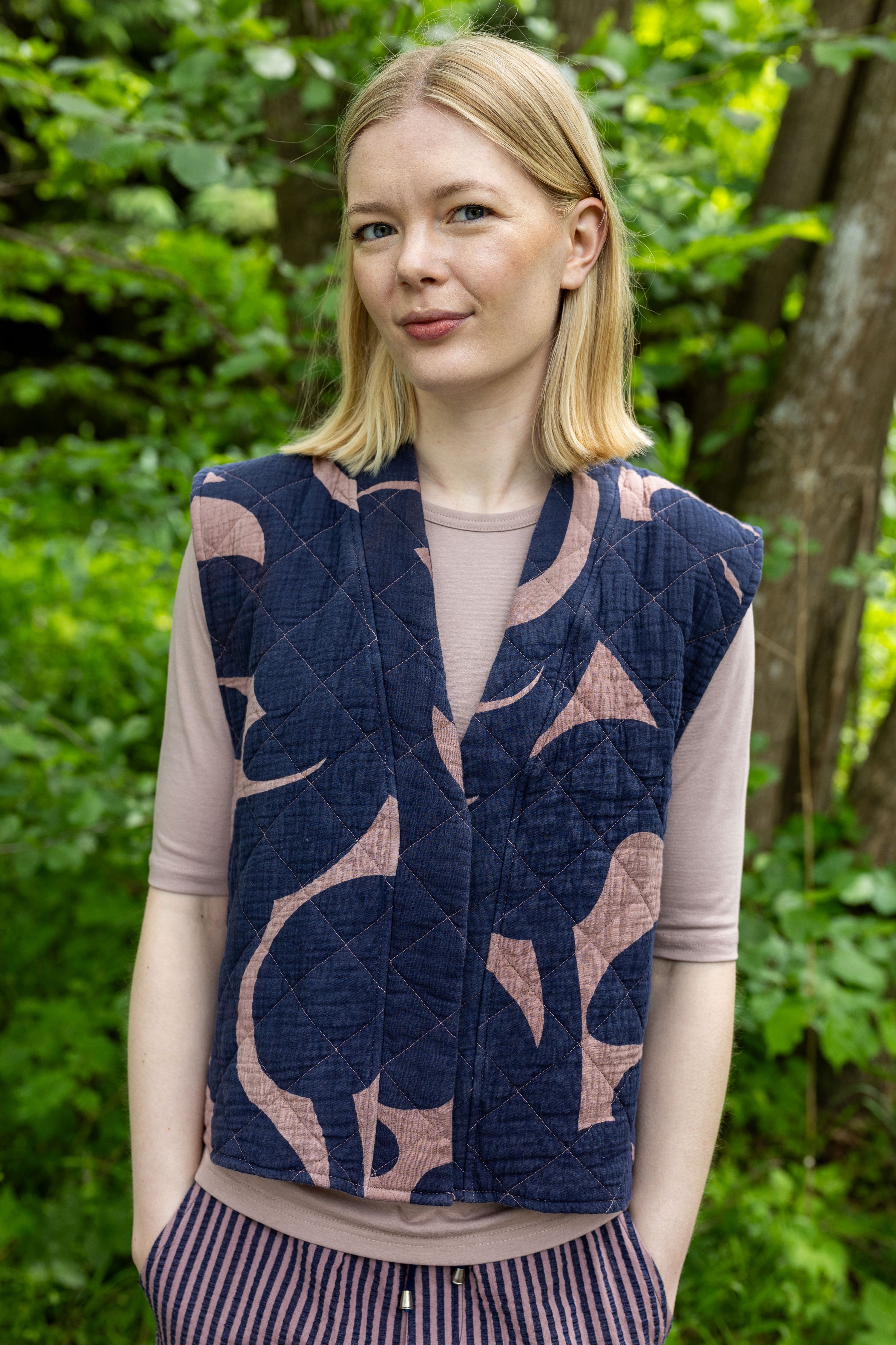 Danevibeke Steppveste - Dark Navy/Mauve