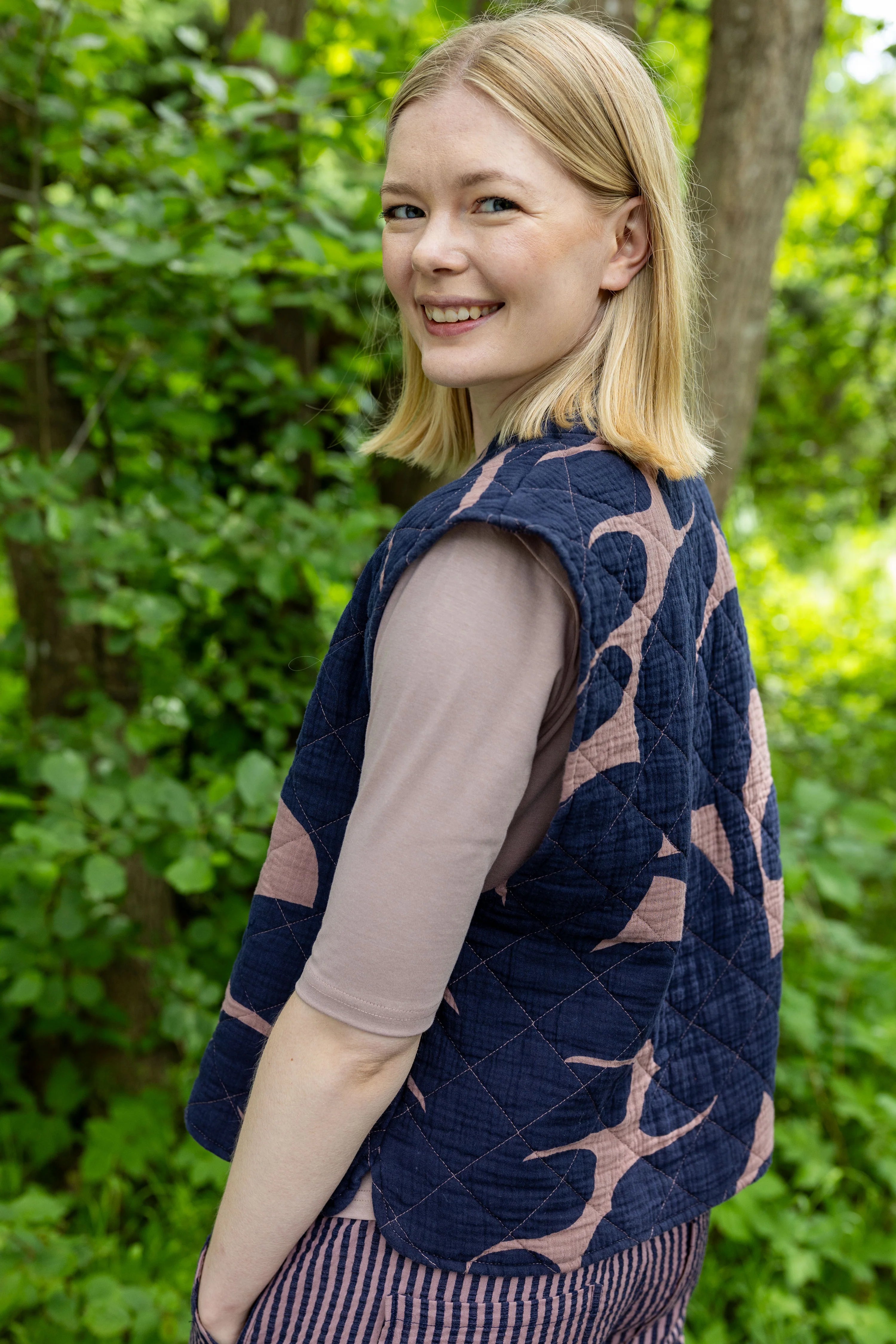Danevibeke Steppveste - Dark Navy/Mauve