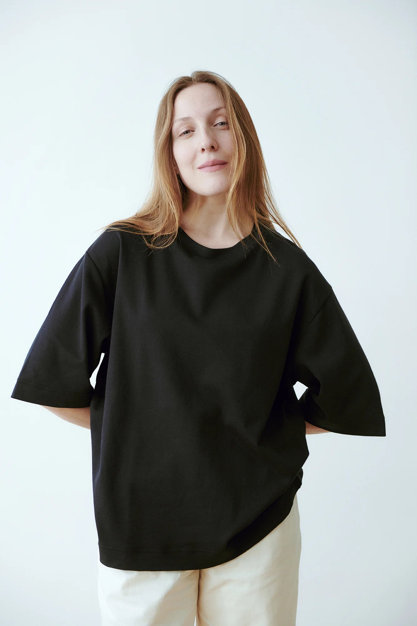 Max Unisex Tshirt - Black