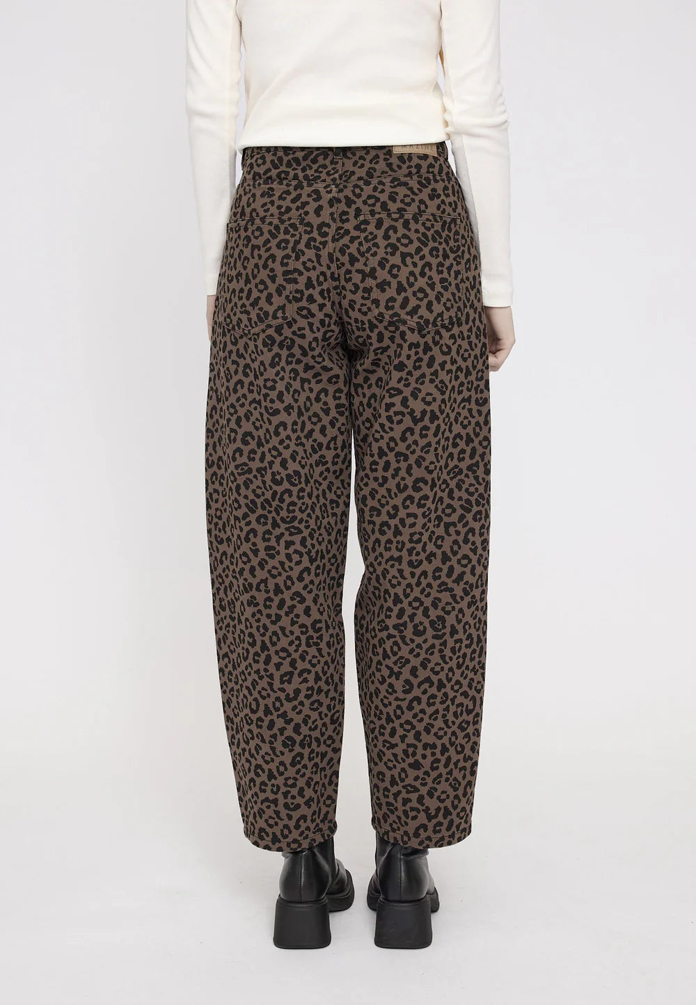 Barrel Leg Denim Pants - Leo