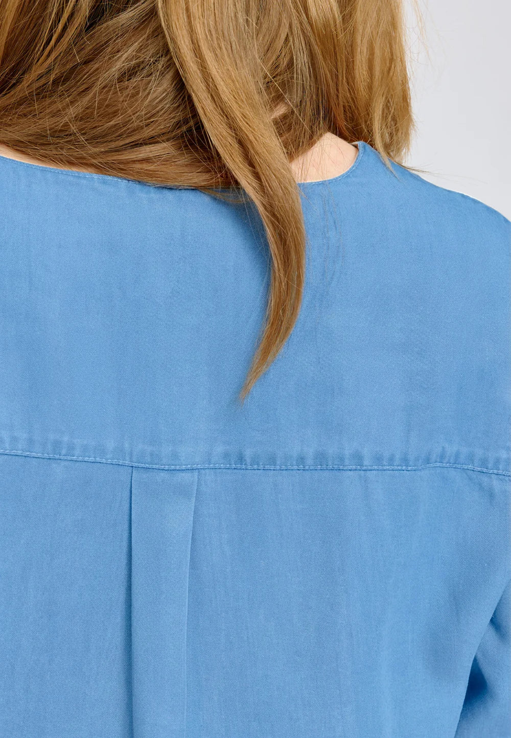 V-Neck Tencel- Blue Wash