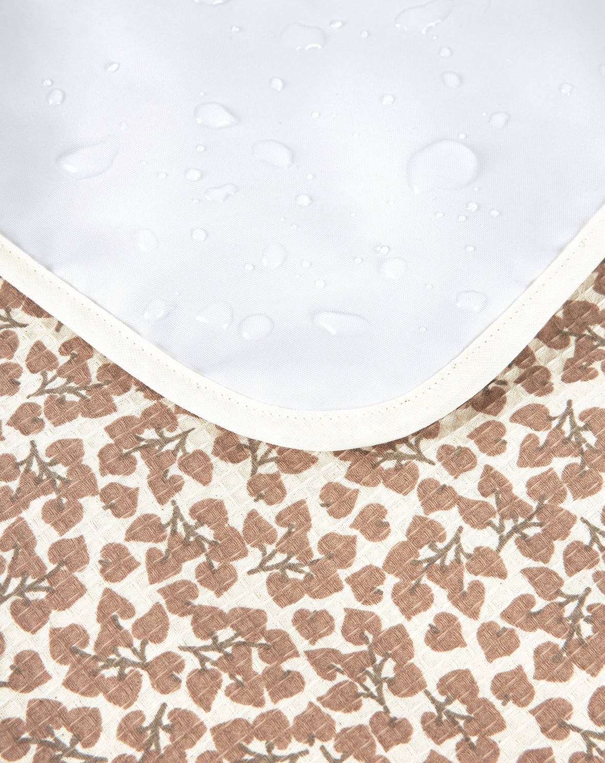 Waterproof Changing Pad - Sweet Yumiko