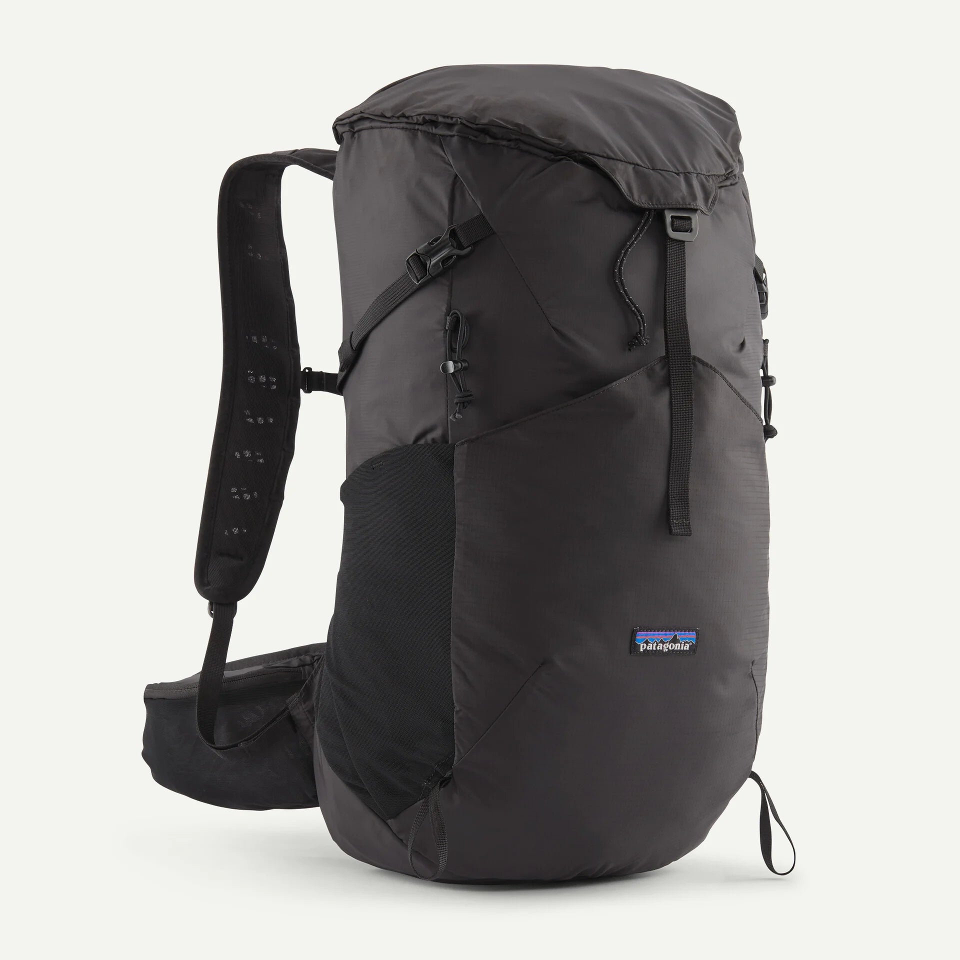 Terravia Pack 28L - Black