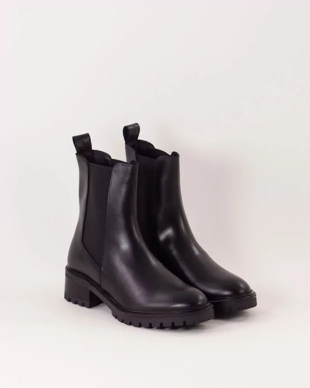 Ainwick Boots - Black Leather