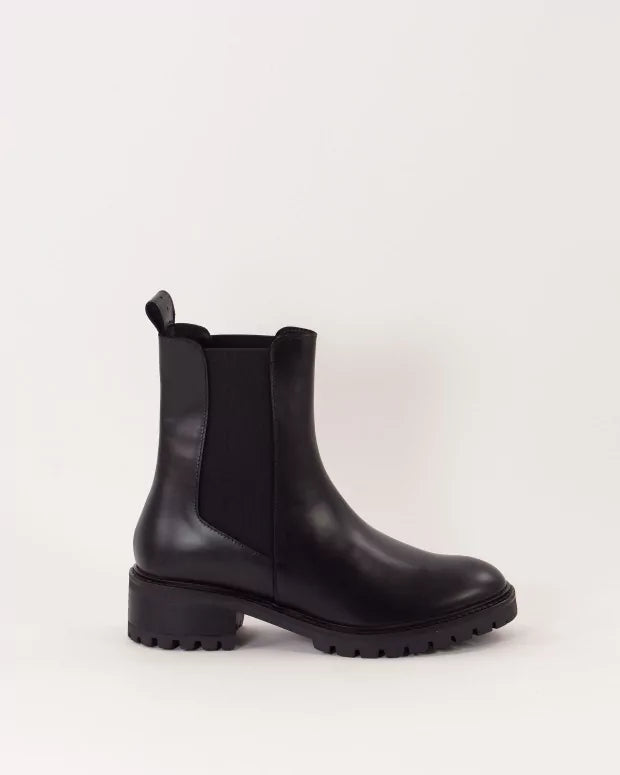 Ainwick Boots - Black Leather