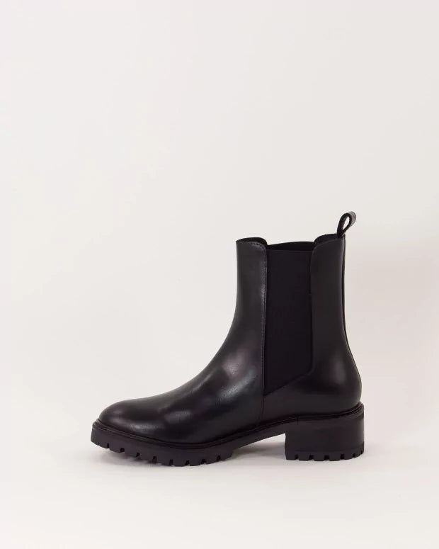 Ainwick Boots - Black Leather