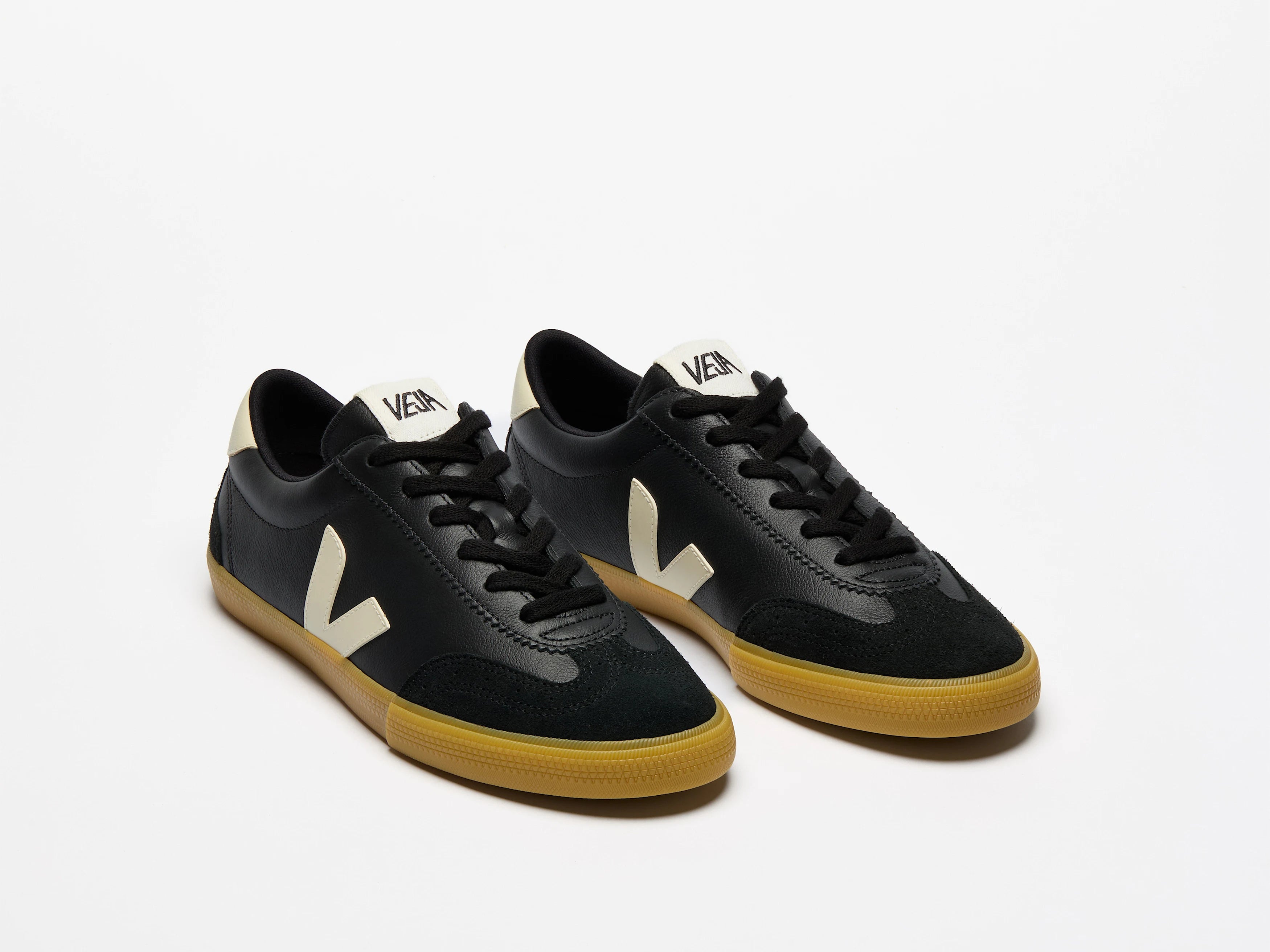 Volley O.T. Leather - Black Pierre