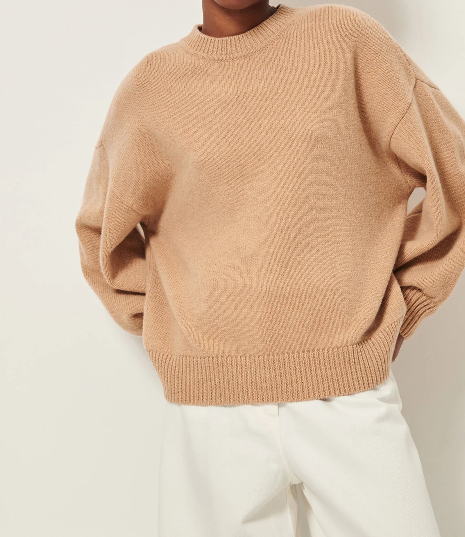 Beyeler Knit Sweater - Milk tea